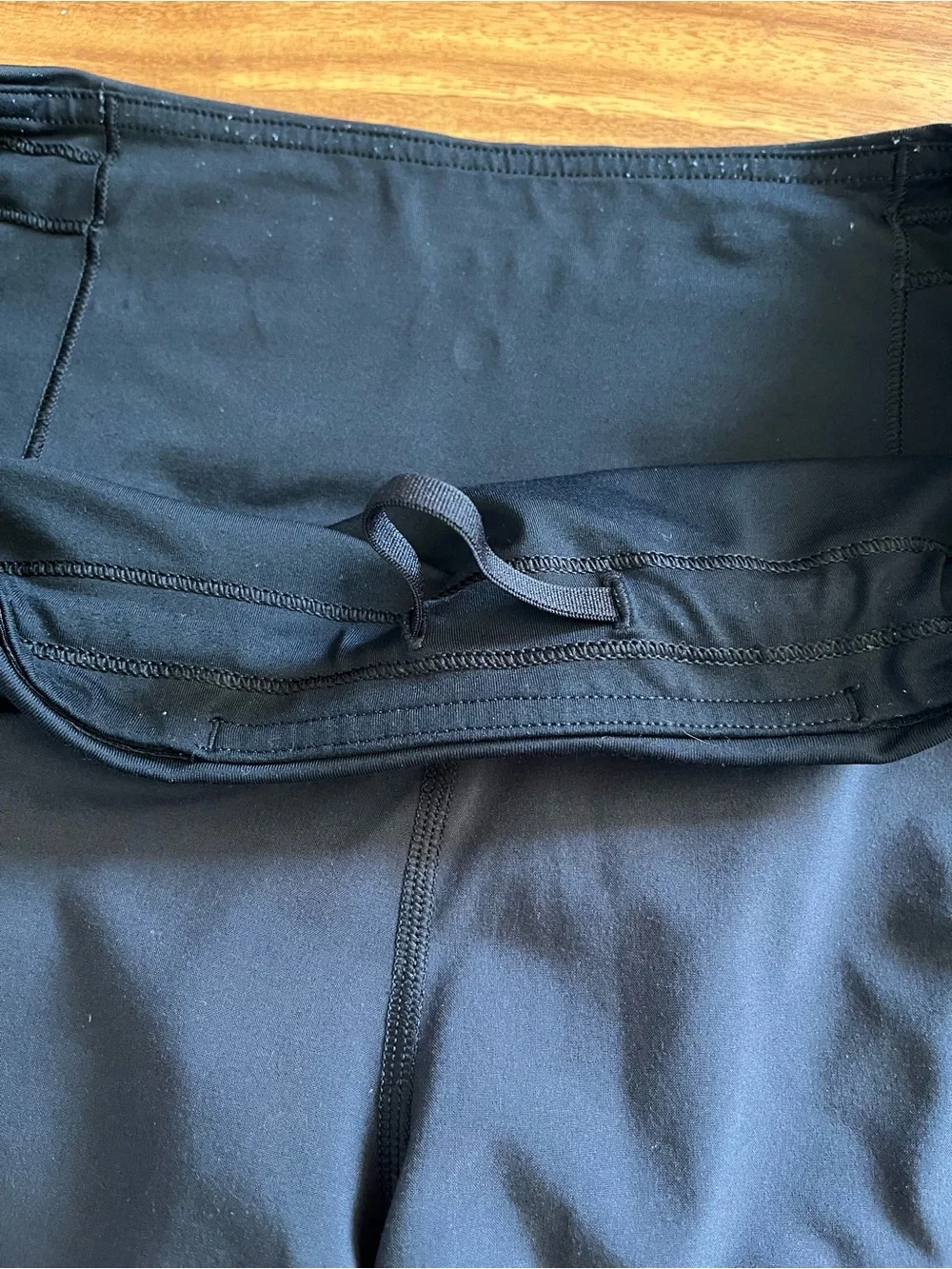 Lululemon Speed Up Shorts - Picture 3 of 8